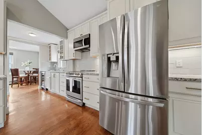 20 Herbert St, Wakefield, MA 01880 - Photo 11