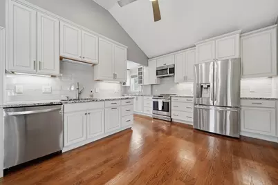 20 Herbert St, Wakefield, MA 01880 - Photo 9