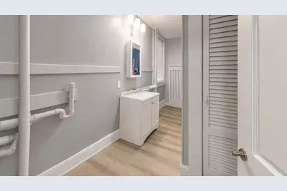 21 Palmer St, Salem, MA 01970 - Photo 5