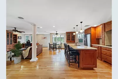5 Swan Cir, Shrewsbury, MA 01545 - Photo 7