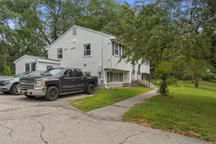 61 Taunton St, Bellingham, MA 02019 - Photo 27
