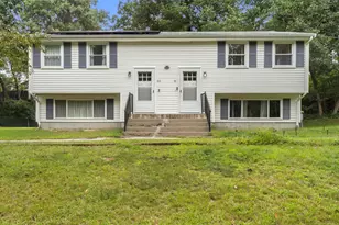 61 Taunton St, Bellingham, MA 02019 - Photo 1
