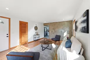 30 French St, Springfield, MA 01104 - Photo 3