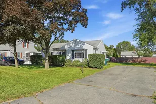 30 French St, Springfield, MA 01104 - Photo 1