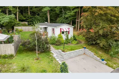 36 Haskell Cir, Lakeville, MA 02347 - Photo 5