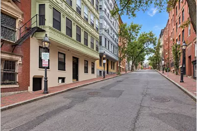 32 Grove St #8, Boston, MA 02114 - Photo 33