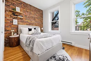 32 Grove St, Boston, MA 02114 - Photo 15