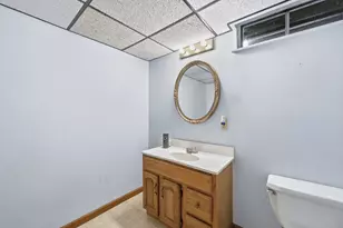 380 Plumtree Rd, Springfield, MA 01118 - Photo 33