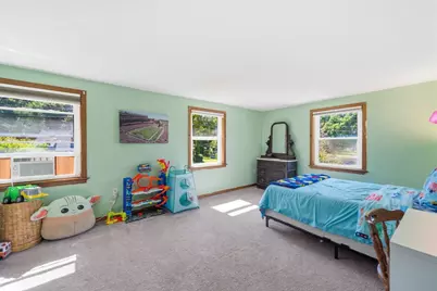 380 Plumtree Rd, Springfield, MA 01118 - Photo 27