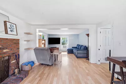 380 Plumtree Rd, Springfield, MA 01118 - Photo 3
