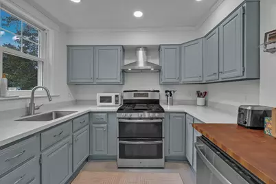 26 Nelson Pl, Worcester, MA 01605 - Photo 21