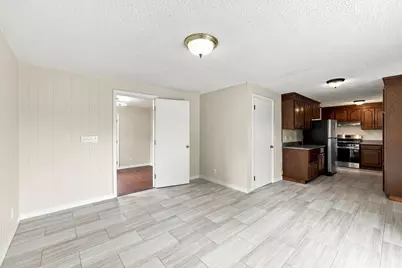 76 Daley St, Chicopee, MA 01013 - Photo 21