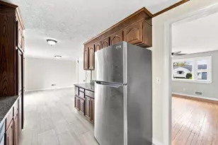 76 Daley St, Chicopee, MA 01013 - Photo 11