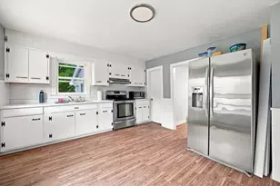 96 Granby Rd, Chicopee, MA 01013 - Photo 9