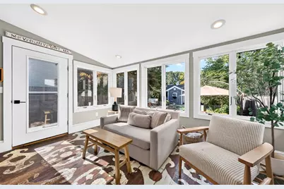 18 Broad St, Newburyport, MA 01950 - Photo 21