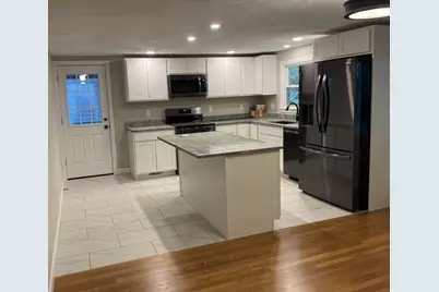36 Stuart Ave, Leominster, MA 01453 - Photo 9