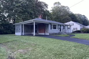 36 Stuart Ave, Leominster, MA 01453 - Photo 1