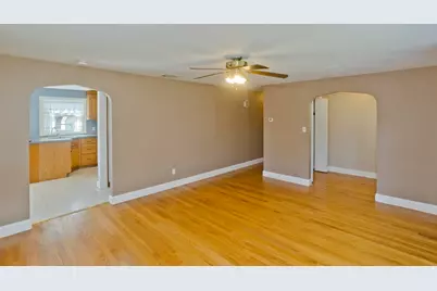 14 Philip St, Ludlow, MA 01056 - Photo 17