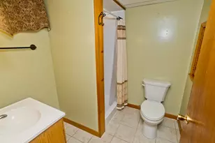 14 Philip St, Ludlow, MA 01056 - Photo 37