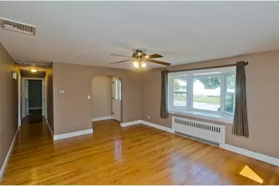 14 Philip St, Ludlow, MA 01056 - Photo 19