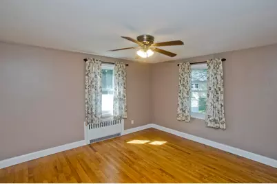 14 Philip St, Ludlow, MA 01056 - Photo 27