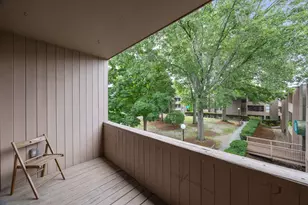10 Shrewsbury Green Dr, Shrewsbury, MA 01545 - Photo 19