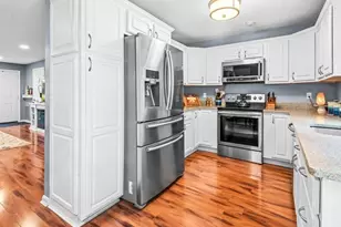 66 Pleasant St, Oxford, MA 01537 - Photo 13