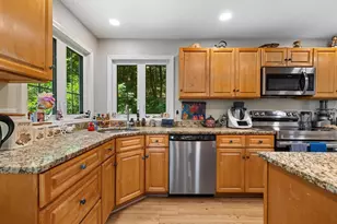 172 South St, Northborough, MA 01532 - Photo 13