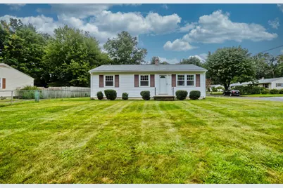 539 Dutchess St, Springfield, MA 01129 - Photo 1