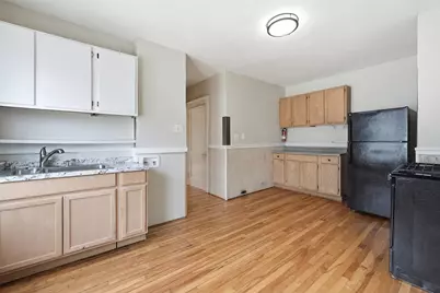 17 Fairbanks St, Worcester, MA 01610 - Photo 9