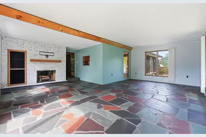 31 Woodcrest Road, Springfield, MA 01129 - Photo 3