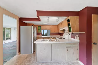 31 Woodcrest Road, Springfield, MA 01129 - Photo 5