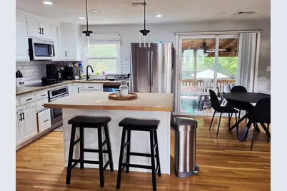 125 Running Brook Rd, Boston, MA 02132 - Photo 3