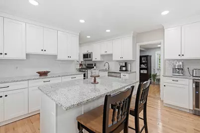 37 Westford Street, Saugus, MA 01906 - Photo 9