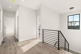 16 Foster Ct, Medford, MA 02155 - Photo 19