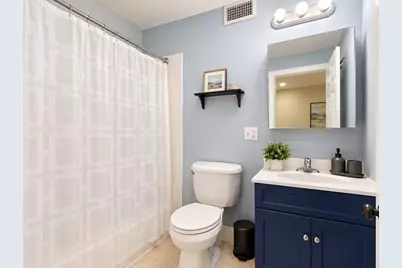 1742 Beacon St #2, Brookline, MA 02445 - Photo 9