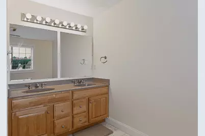 4 Day Break Dr, Plaistow, NH 03865 - Photo 33