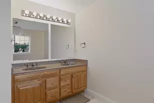 4 Day Break Dr, Plaistow, NH 03865 - Photo 33