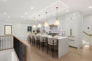 421 E 6th St, Boston, MA 02127 - Photo 3