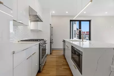 32 McKone Street, Boston, MA 02122 - Photo 9