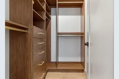 32 McKone Street, Boston, MA 02122 - Photo 17