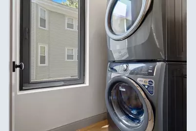 32 McKone Street, Boston, MA 02122 - Photo 15