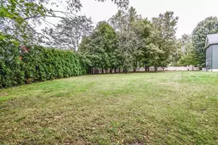 5 Lane Ave, Bedford, MA 01730 - Photo 25