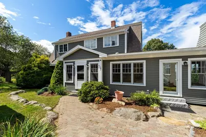 18 Holly St, Gloucester, MA 01930 - Photo 35