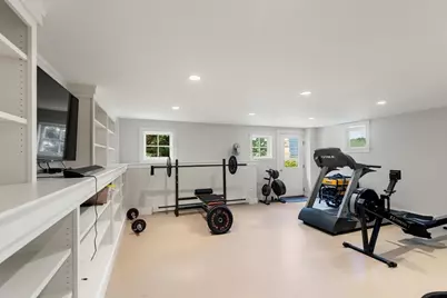 18 Holly St, Gloucester, MA 01930 - Photo 21