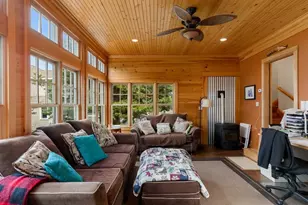 18 Holly St, Gloucester, MA 01930 - Photo 3