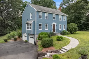 4 Blueberry Ln, Norfolk, MA 02056 - Photo 1