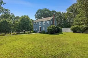 4 Blueberry Ln, Norfolk, MA 02056 - Photo 1