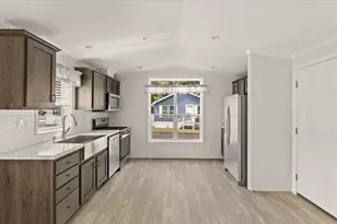 1540 Broadway, Raynham, MA 02767 - Photo 5