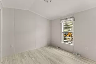 1540 Broadway, Raynham, MA 02767 - Photo 7